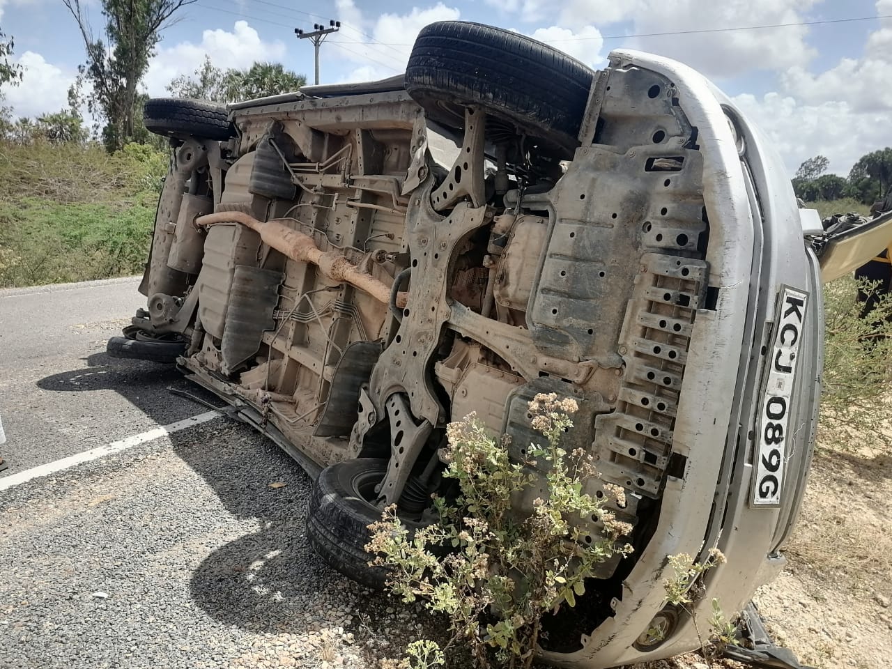 A Toyota Noah that rolled at Mambo Sasa Forest along the Lamu-Witu-Garsen route on Monday, October 7, 2024. (Photo: Farhiya Hussein)