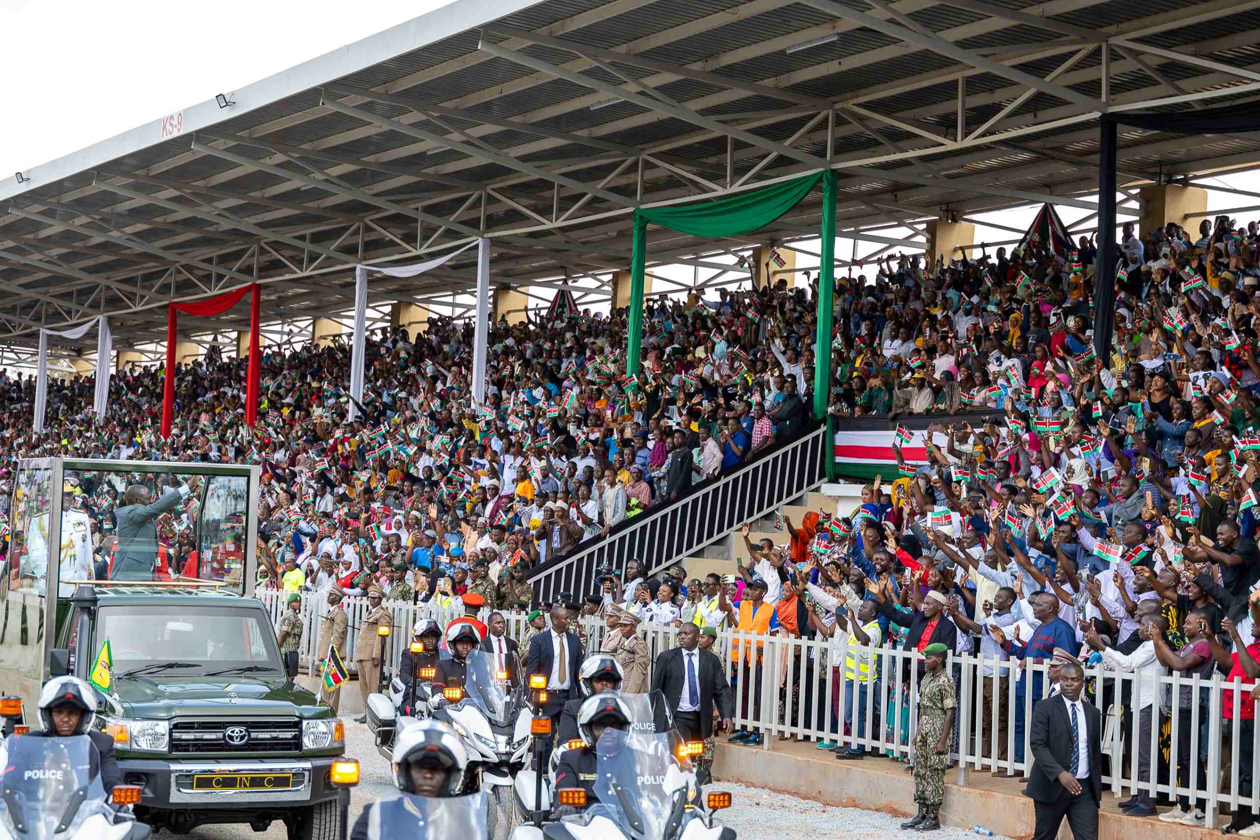 Mashujaa Day turns festive as Ruto grooves to 'Anguka Nayo' during celebrations in Kwale