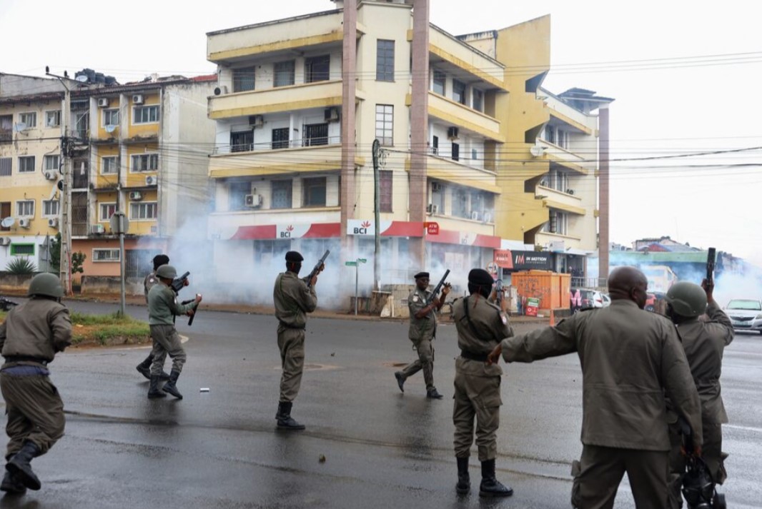 Mozambique police clash with opposition protesters after disputed election