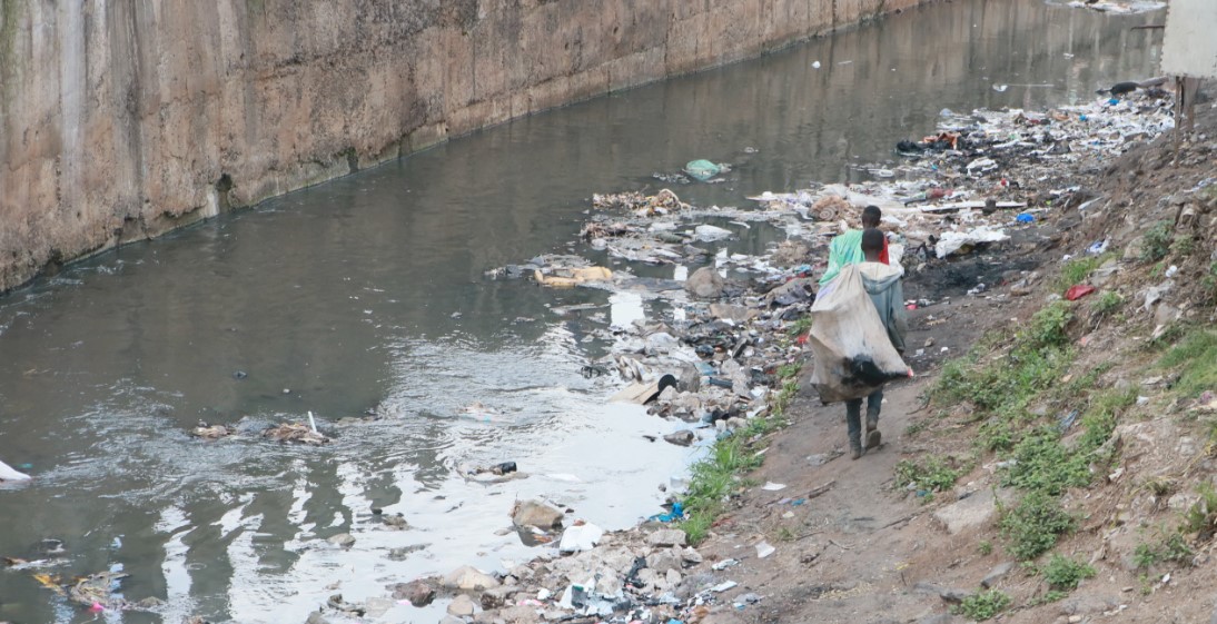 City residents: Cleaning Nairobi River before stopping polluters will be futile