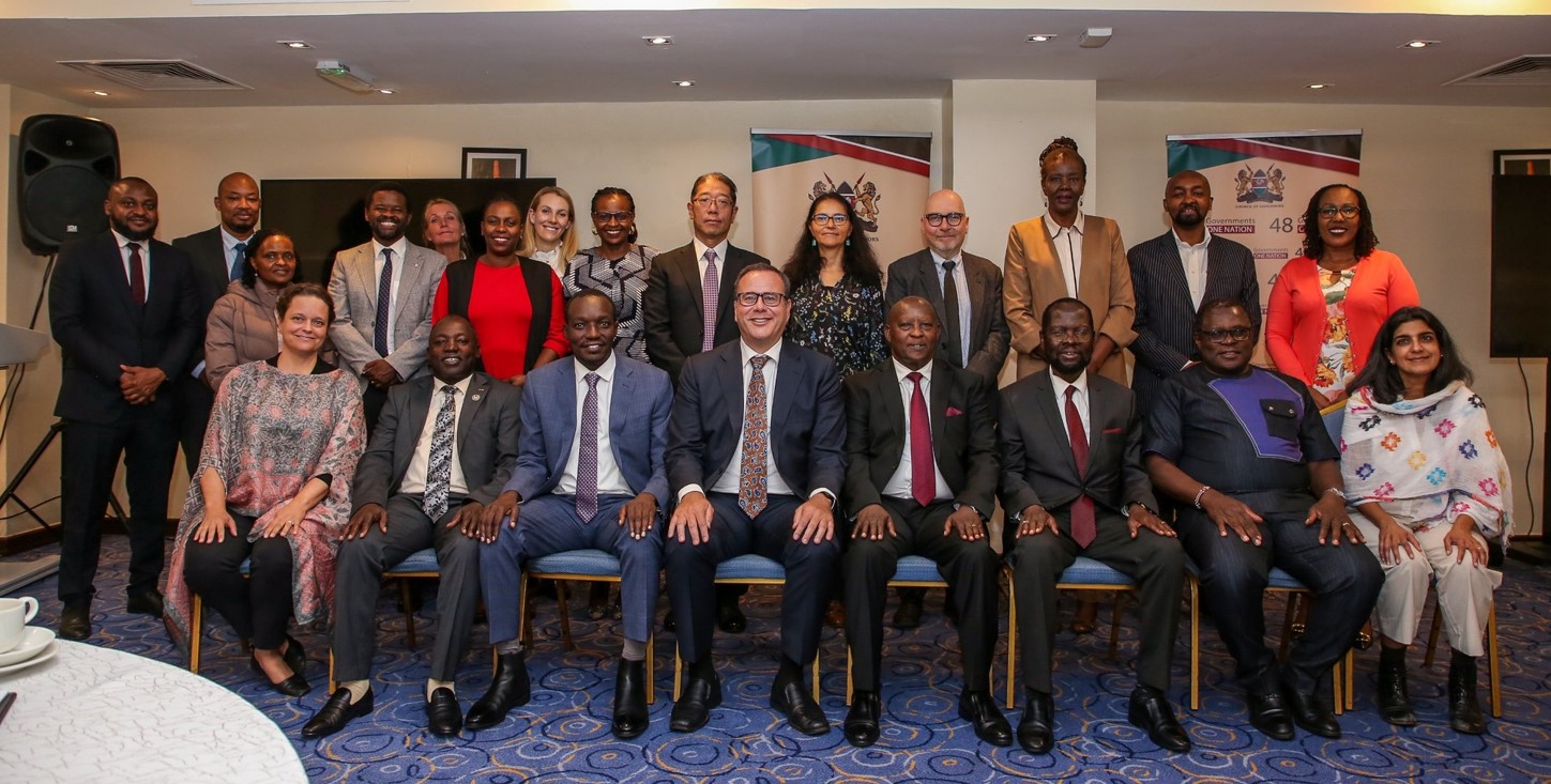 Governance experts say transfer of devolved roles not a favour to governors - Council of Governors officials and development partners who attended a roundtable meeting on the state of devolution on November 15, 2024. (Photo: CoG)