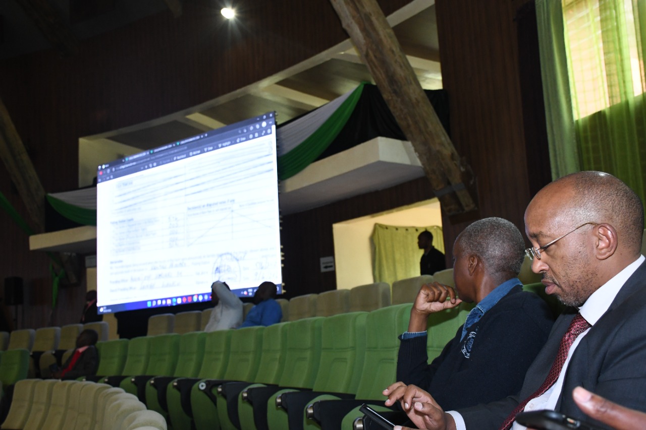 Over half of Kenyans lack confidence in IEBC, Infotrak survey shows - A screen showing the 2022 presidential results during the vote tally at the Bomas of Kenya. (Photo: IEBC) 