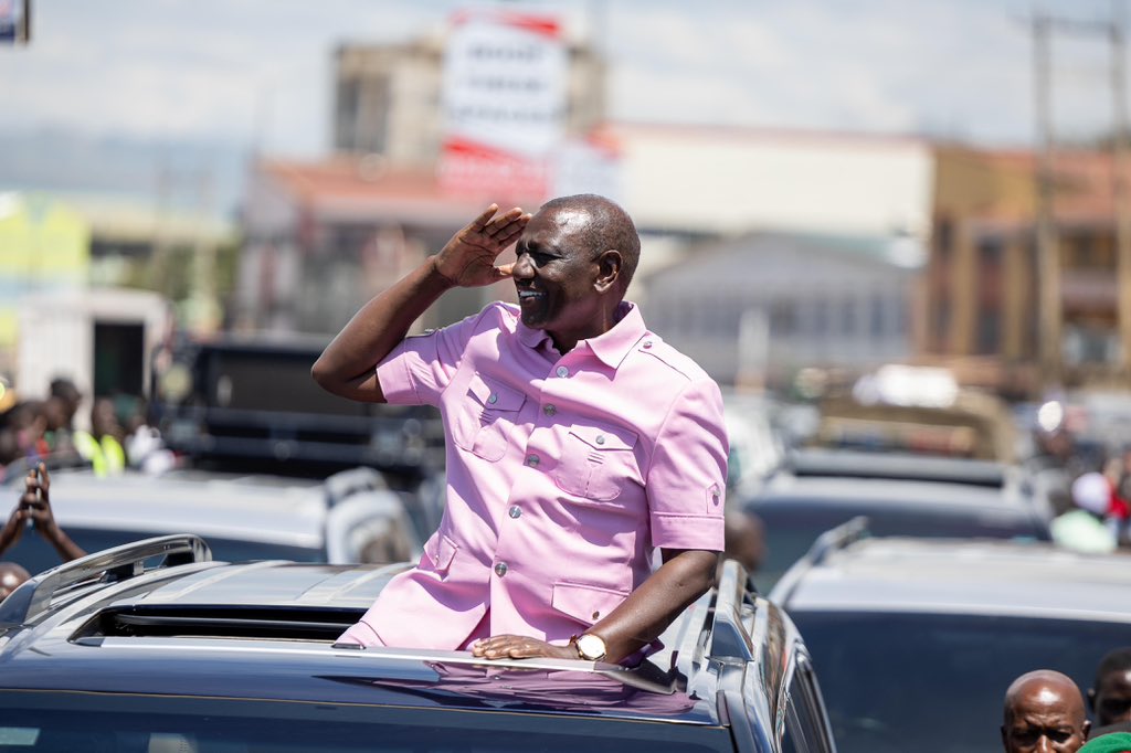 OPINION: Ruto should ask himself why Kenyans are wishing him death - President William Ruto addresing residents of Kondele in Kisumu County. (PCS)