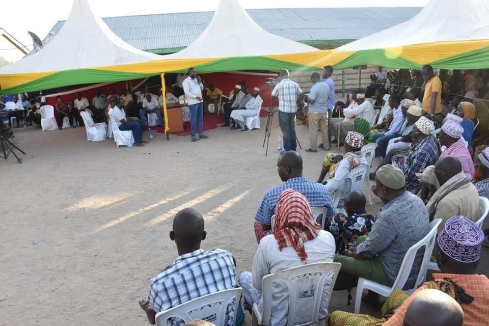 Relief as Sericho residents in Isiolo receive medical supplies after Assembly’s intervention - Community members engaging the County Assembly on its first Bunge Mashinani programme launched to enhance community and county assembly members engagement at the grassroots level. (Issa Hussein)
