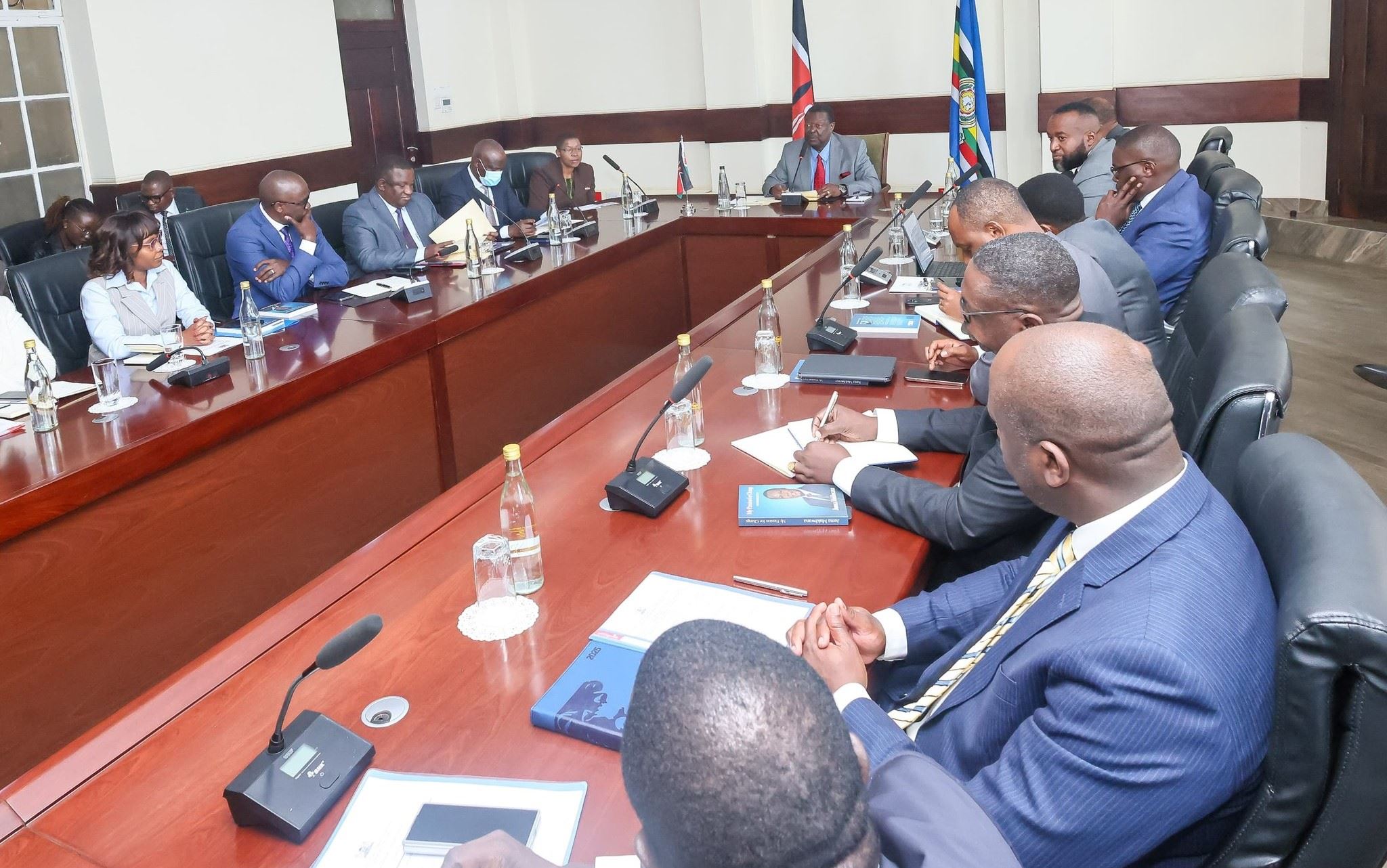 Private sector players, govt outline path to enhance ease of doing business - Prime Cabinet Secretary Musalia Mudavadi chairing the meeting between government officials and the private sector stakeholders on January 9, 2025. (Photo: X/Musalia Mudavadi)