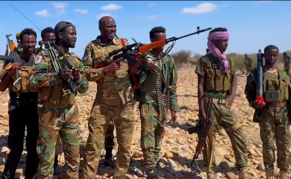 Somalia intensifies push to flush out ISIS elements holed up in Puntland’s Almiskaad mountains - Puntland forces are seen near the Almiskaad mountains where they are battling ISIS militants. (Photo: Puntland State media)