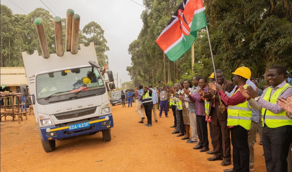 KNBS: Many rural homes still lack electricity despite state’s Last Mile initiative - President William Ruto launches Phase IV of the Last Mile connectivity programme in Bungoma County on January 24, 2025. (Photo: Kenya Power)