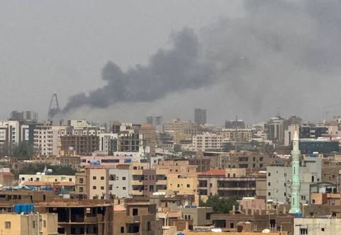 Sudanese army claims major victory in Khartoum; RSF disputes - Plumes of smoke rise during clashes between the paramilitary Rapid Support Forces and the army in Khartoum, Sudan, September 26, 2024. (Photo: REUTERS)