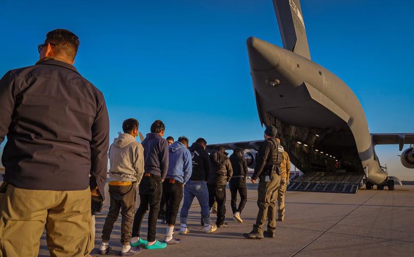 US military aircraft deport migrants as Pentagon readies more troops for border