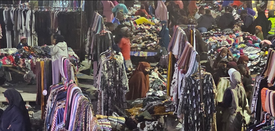 Tough economic conditions slow down private sector customer demand in January - Traders on Kipanga Athumani Street in Eastleigh. Kenya's private business activities slackened in January 2025. (Photo: Abdirahman Khalif)