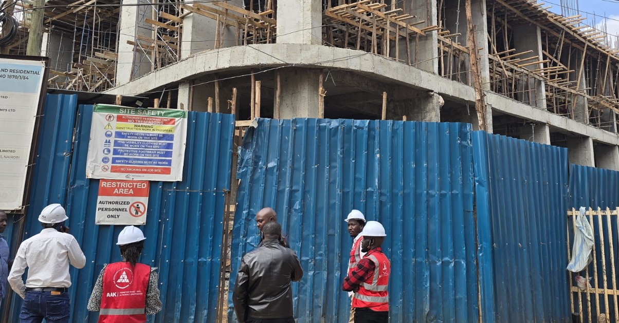 Architects association for reforms to enhance building safety after fatal slab collapse - Officials from AAK and the National Construction Authority inspect the construction site where a slab collapsed on February 11, 2025 in Parklands, Nairobi, killing one person. (Photo: X/AAK)