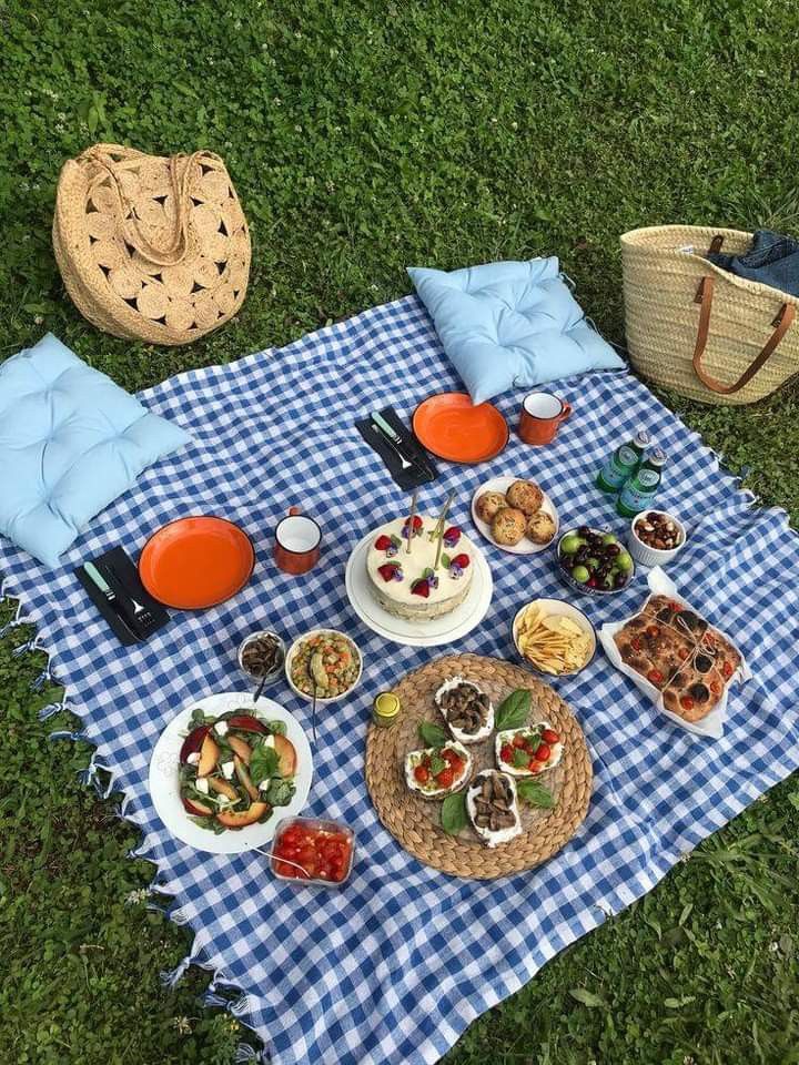 Art of Picnicking: What to pack for a perfect outdoor feast