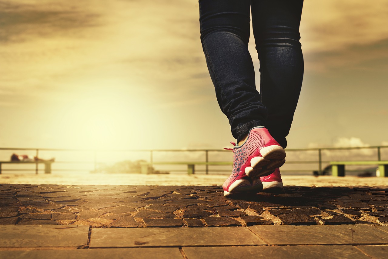 The 'Step-Up' trend helping Kenyans get in shape - A person taking a walk. (Photo: Pixabay)