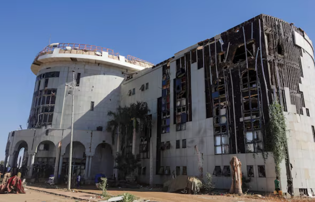 Sudanese army seizes full control of presidential palace in Khartoum, Sudan TV and military sources say - The Sudanese Army General Command building bears traces of artillery shelling in Khartoum, Sudan, January 26, 2025. REUTERS