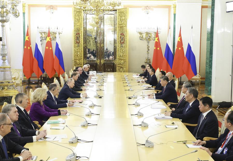 China, Russia pledge to join forces against bullying, power politics