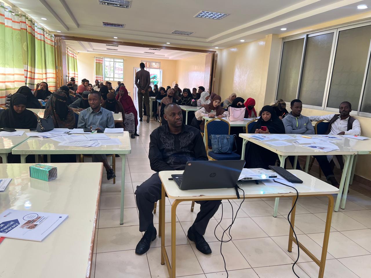IOM encourages Eastleigh community to embrace digital finance for smarter money management - Some of the attendees of the training conducted by IOM in Eastleigh on awareness around digital financial platforms and strengthening financial literacy among local residents. (Abdirahman Khalif)