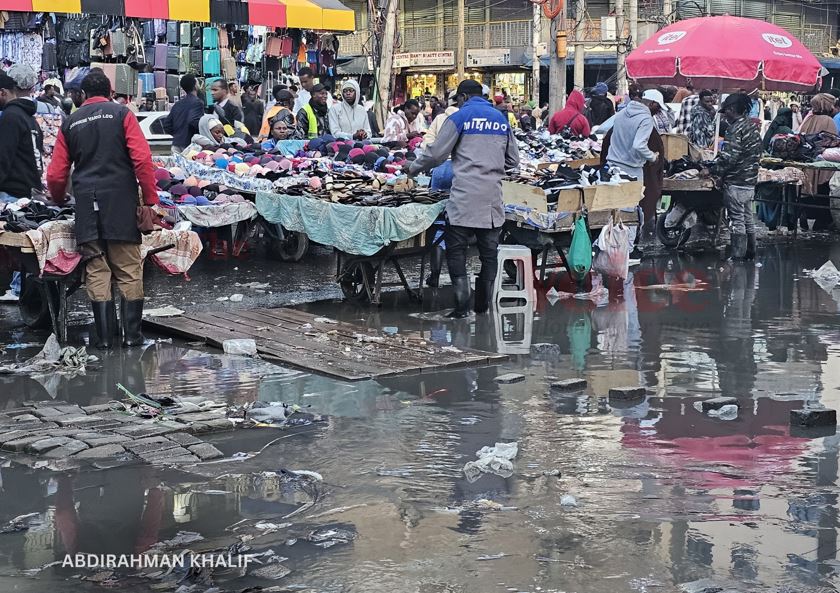 Sewage crisis deepens forcing Eastleigh traders to wear gumboots at work