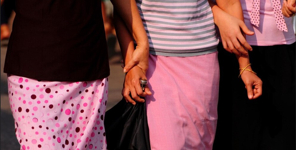 Why we feel judged by what we wear: Psychology of clothing, self-worth and perception