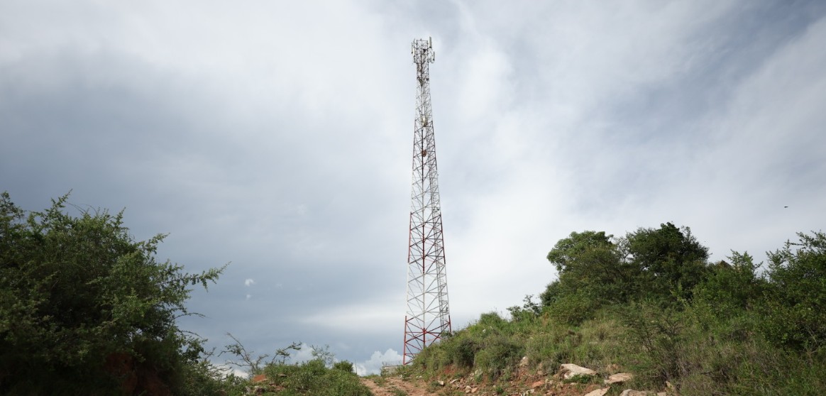 Millions affected as poor mobile phone network quality persists in over 30 counties, CA report reveals - A telecommunications mast in Kajiado County. Over 30 counties in Kenya continue to face poor mobile network services (Photo: CA Kenya)