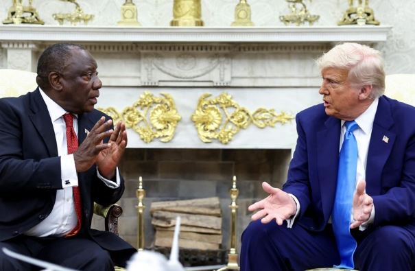 Trump confronts South African President Ramaphosa with conspiracy claims