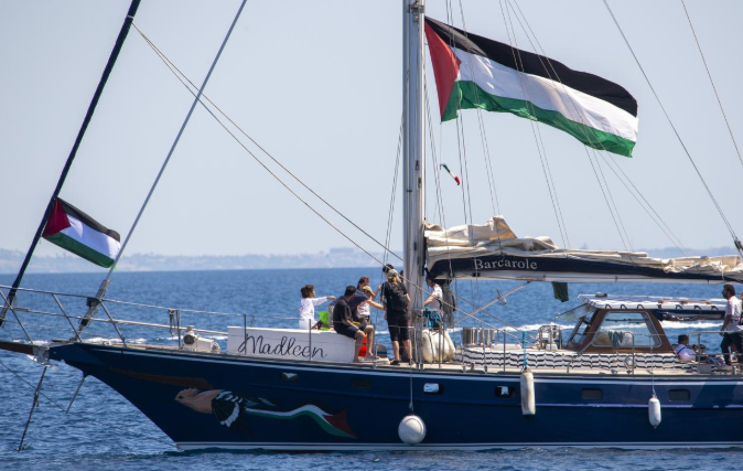 Israel stops aid ship attempting to reach Gaza