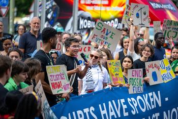 World Court says countries are legally obligated to curb emissions, protect climate