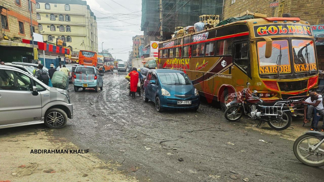 Mud from Eastleigh's Second Avenue extension spreads to General Wariungi Street, disrupting movement and businesses