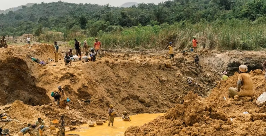 Ghana’s war on illegal gold mining fails: How political elites, corruption undermined moratorium