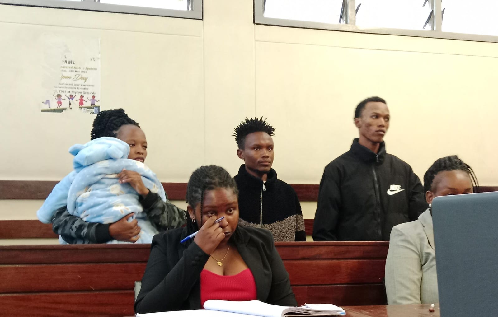 Fraud suspects found with dozens of ID cards, SIM cards and electronic gadgets detained
