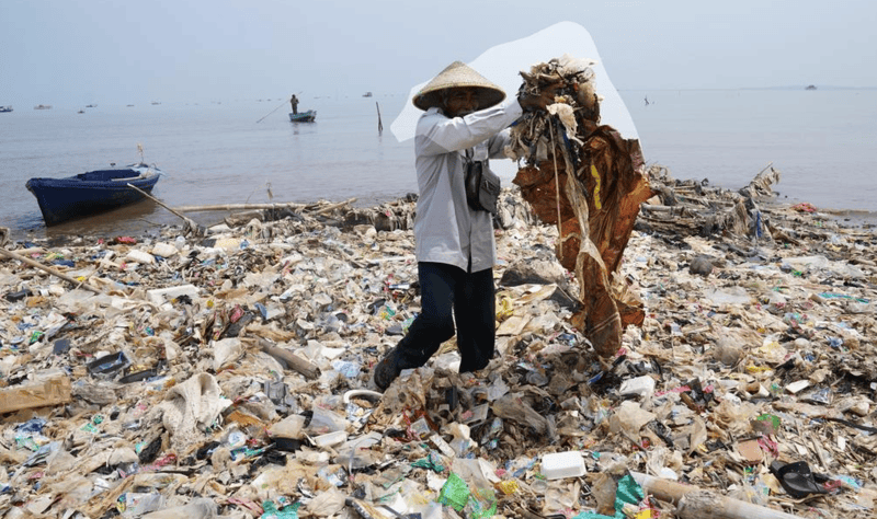 The recycling dilemma: Most plastic still ends up as waste