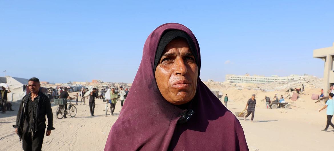 Hunger in Gaza: Women and children face death in search of food