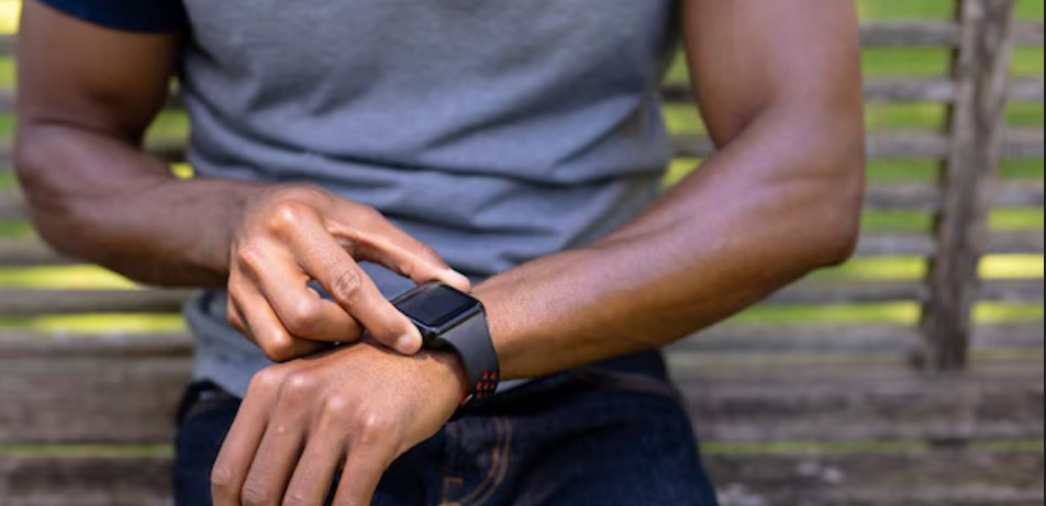 How to choose the best smartwatch model for your lifestyle, budget and needs