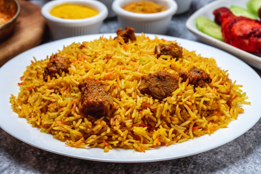 How to make yummy beef biryani at home for friends and family