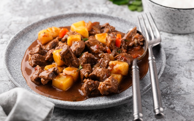 How to make the softest, finger-licking goat stew for family and friends