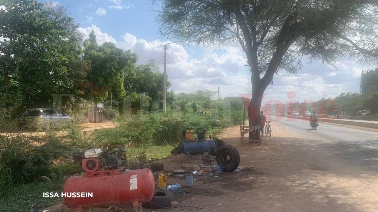 Garissa Municipality orders mechanics off Kismayu Road to protect acacia trees