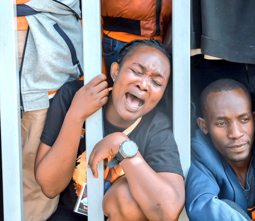 Plane carrying Raila’s body lands in Bondo after emotional public viewing at Mamboleo Stadium