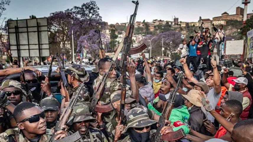 Madagascar army backs protests, installs new army chief amid anti-government uprising
