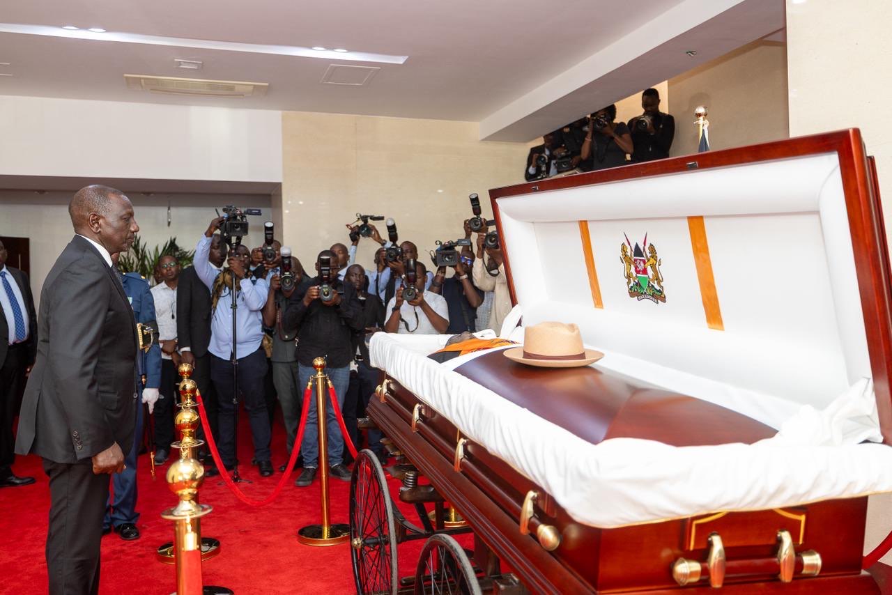 Live blog: President Ruto leads Kenyans in viewing body of the late Raila Odinga - President William Ruto views the body of the former Prime Minister Raila Odinga at the Kasarani Stadium on October 16, 2025. (Photo: PCS)