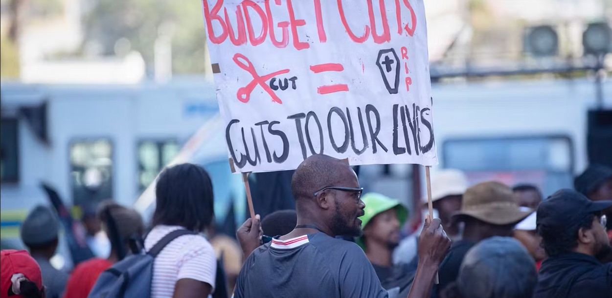 G20 and the civil society elite: Spectacle instead of meaningful action