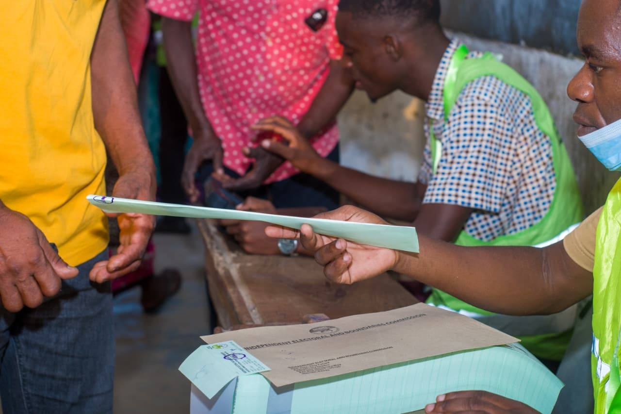 By-elections live blog: Polling stations close as vote tallying begins across the country