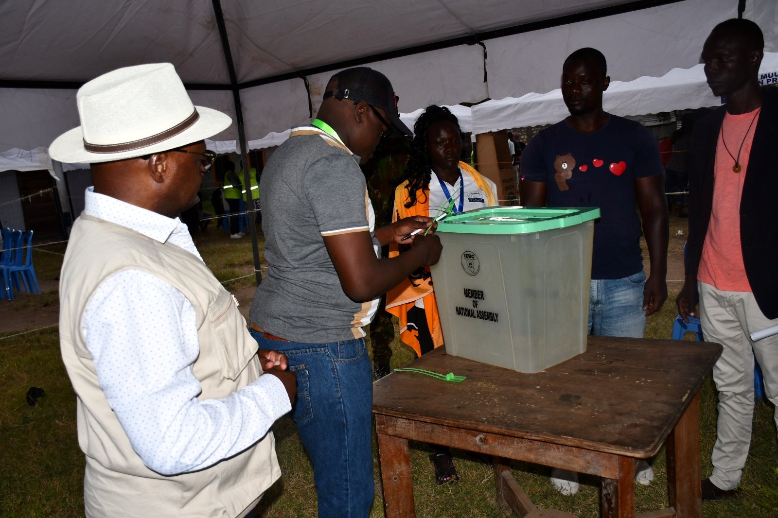IEBC warns over attempts to interfere with polling, tallying areas as vote counting begins