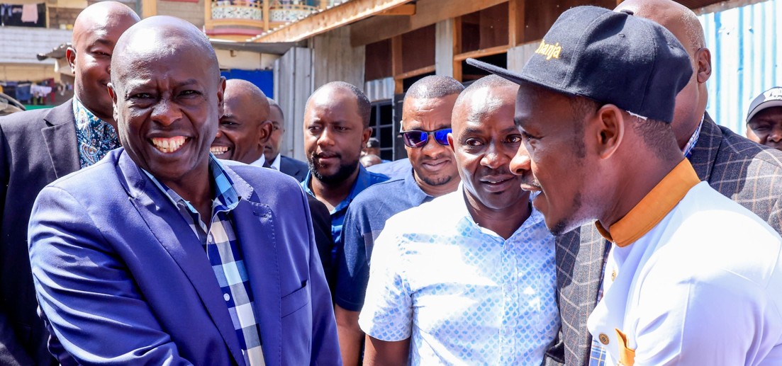 Tear gas, running battles rock Kariobangi North as rival groups clash during Gachagua church visit