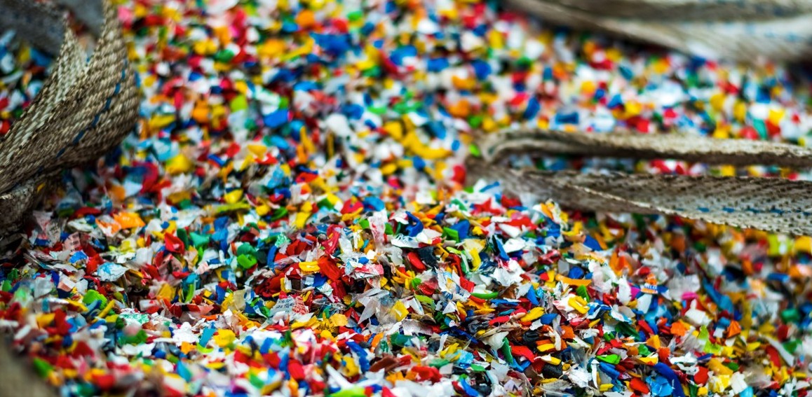 How tiny plastic particles disrupt the gut-brain axis and aggravate Parkinson’s disease