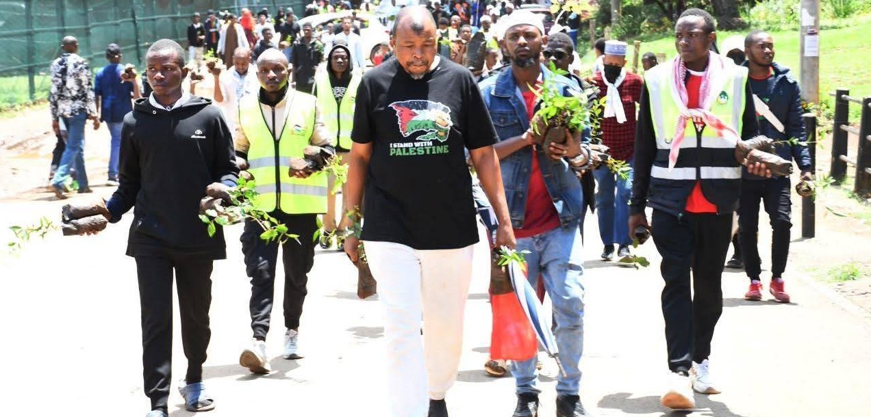 Kenyan Muslims plant 10,000 trees at Uhuru Park in solidarity with Palestine