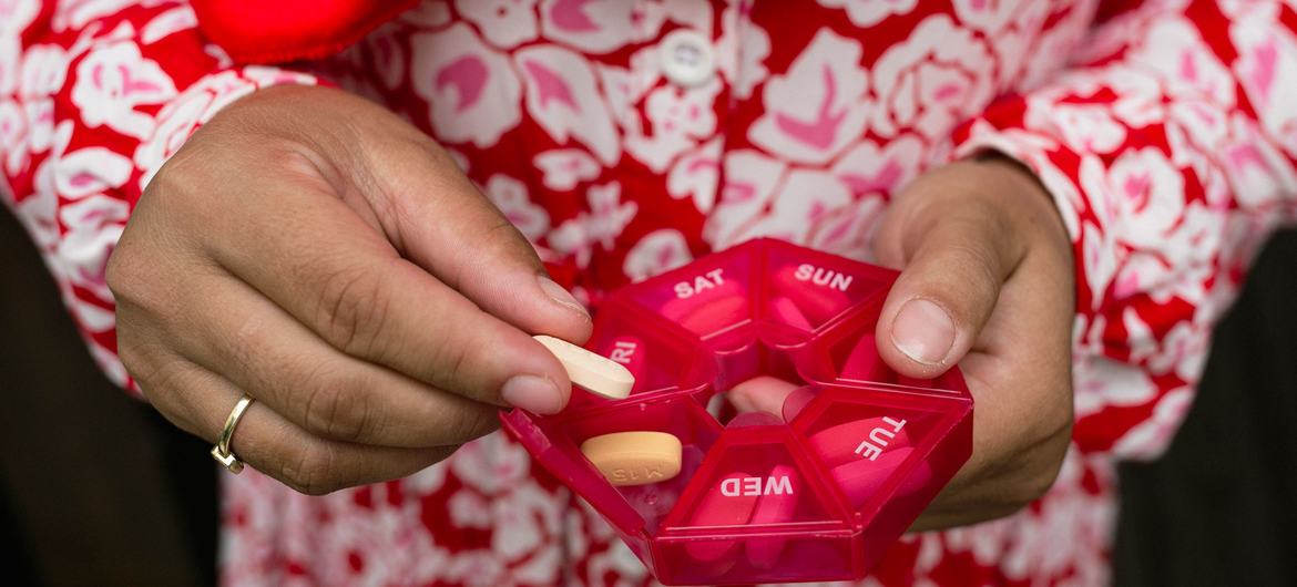 Global HIV response facing worst setback in decades, UNAIDS warns
