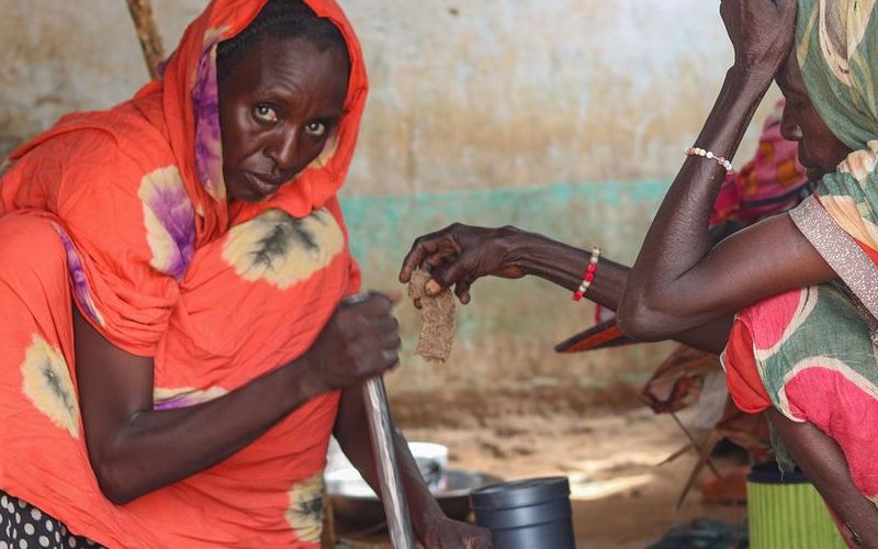 Tens of thousands fleeing on foot amid atrocities in Sudan’s El Fasher