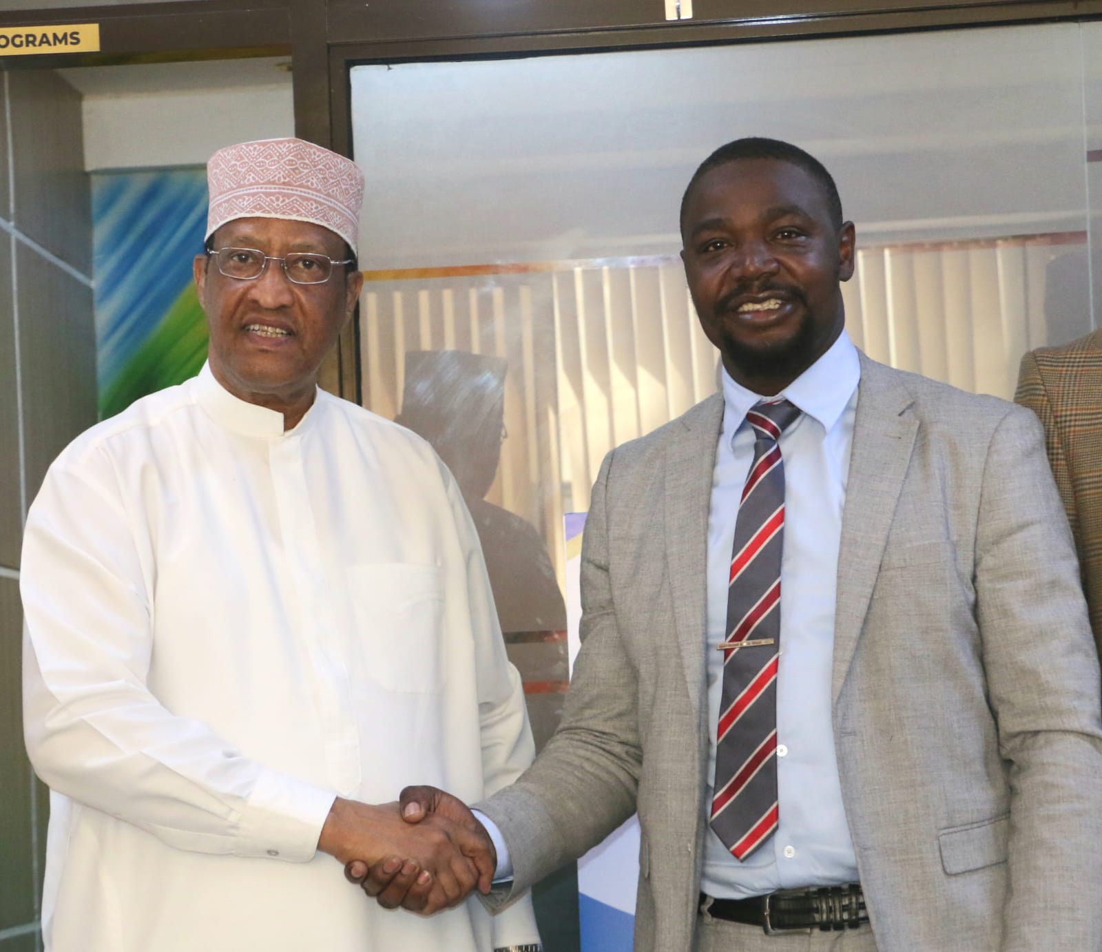 Garissa County signs MoU with KMPDU to boost doctors’ careers and staffing