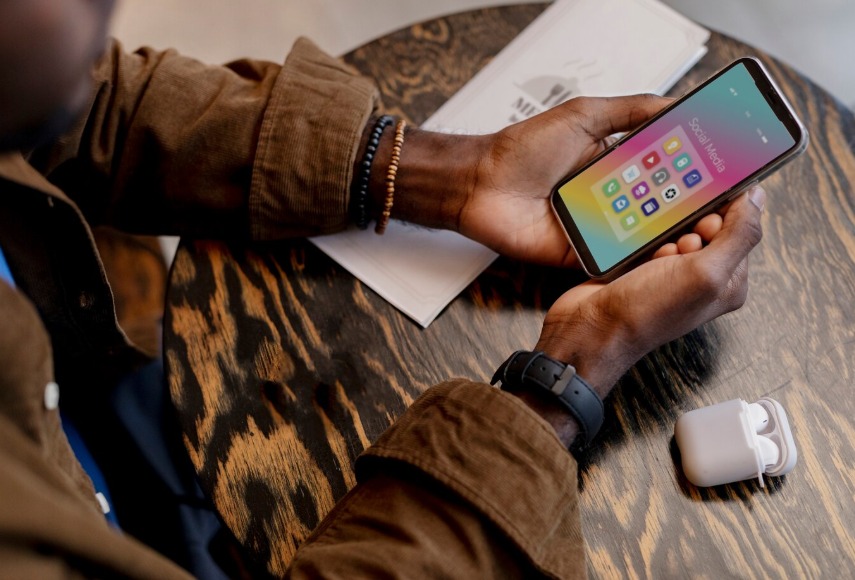 Six Samsung apps iPhone users secretly wish Apple would copy