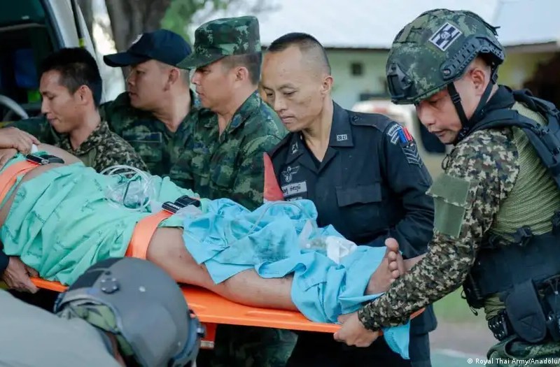 Clashes force over 500,000 to flee along Thailand-Cambodia border