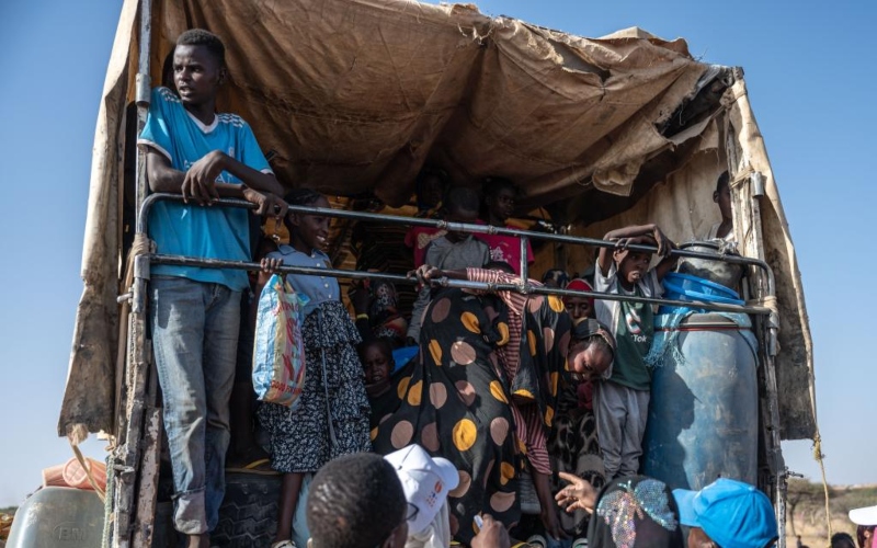 Sudan war: Drone attacks damage key aid routes
